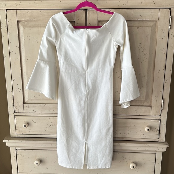 🌸🩵GORGEOUS!!! WHITE~ OFF OR ON THE SHOULDERS…LULUS DRESS SIZE MEDIUM - Picture 9 of 14